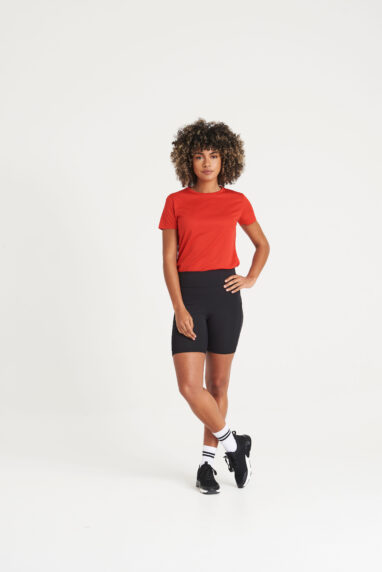 WOMEN’S RECYCLED TECH SHORTS image 2
