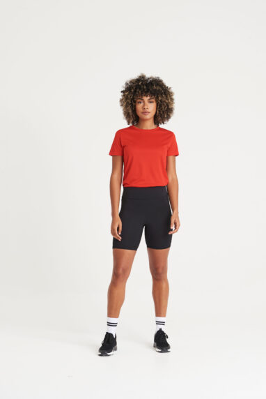 WOMEN’S RECYCLED TECH SHORTS image 4