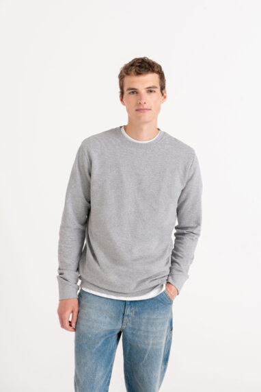 BANFF SUSTAINABLE SWEATSHIRT image 4