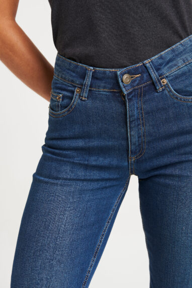 LADIES’ KATY STRAIGHT JEANS image 4